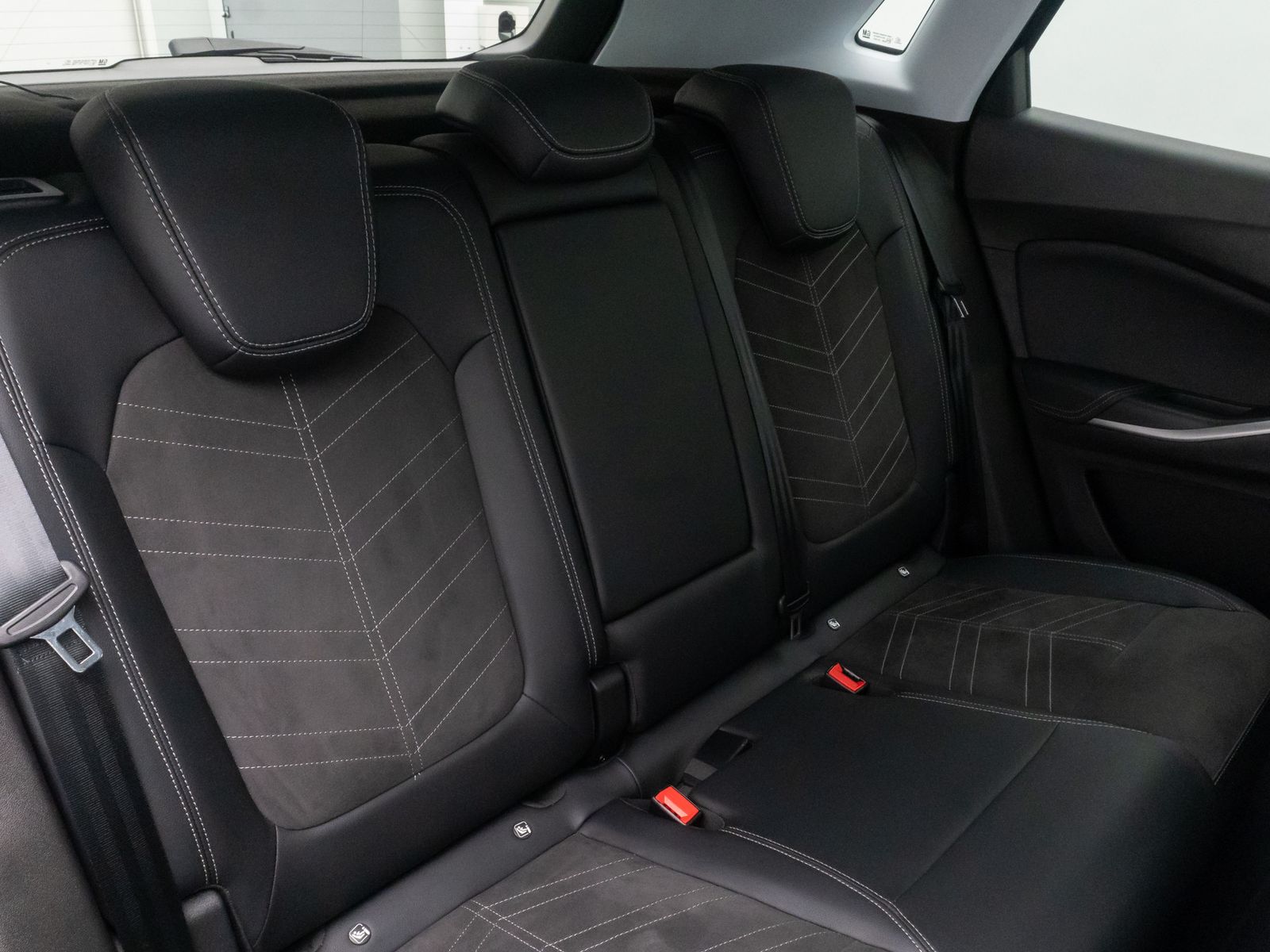 Fahrzeugabbildung Opel Grandland GS ACC 360° DAB Komfort DigitDisp 19"