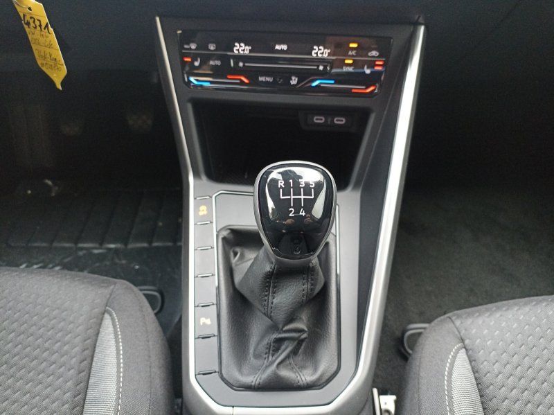 Fahrzeugansicht 11 Fahrzeugabbildung Volkswagen Polo 1.0 TSI Life 1.0 TSI EU6e Life