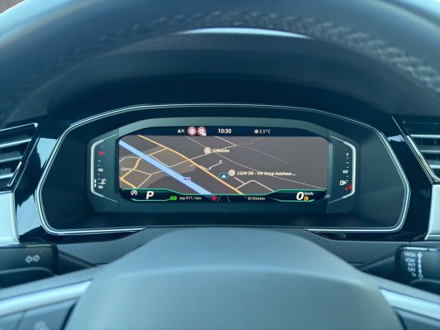 Passat Variant 1.5 TSI DSG R-Line Sportpaket LED