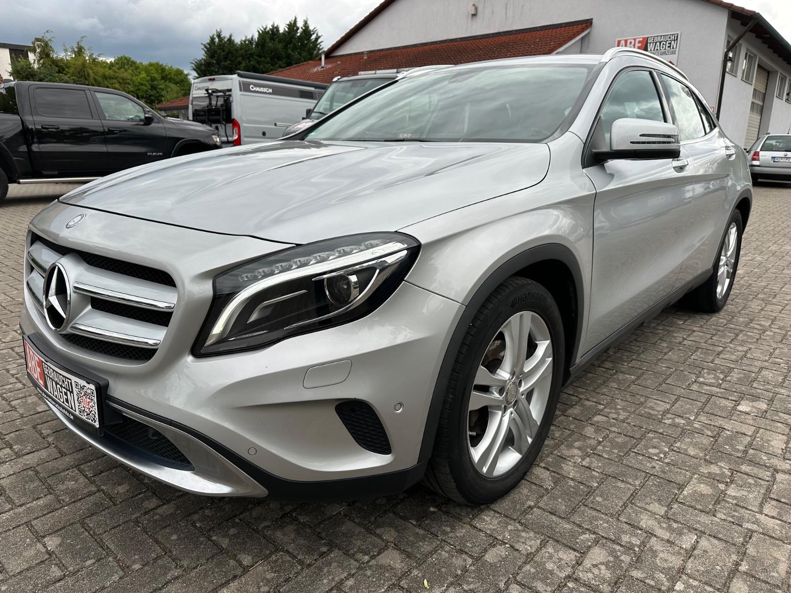 Mercedes-Benz GLA 220 CDI Urban Bi Xenon Automatik