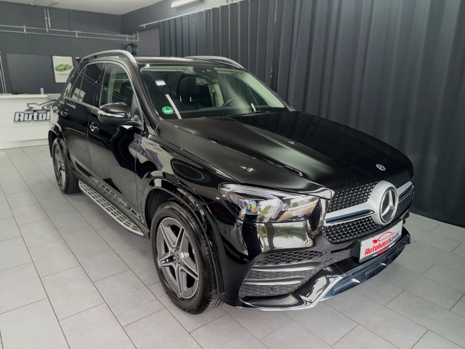 Fahrzeugabbildung Mercedes-Benz GLE 350 d 4Matic |AMG-LINE|AHK|PANO