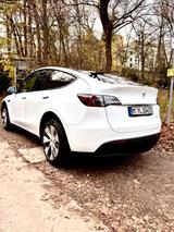 Tesla Model Y Long Range Dual Motor AWD Long Range - Tesla Model Y in München