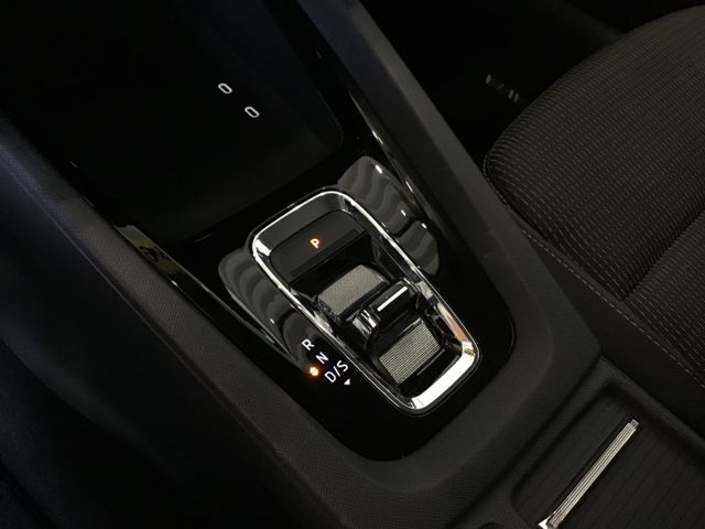 Fahrzeugabbildung Skoda Octavia Ambition 2.0 TDI Combi DSG/Navi/Tempo