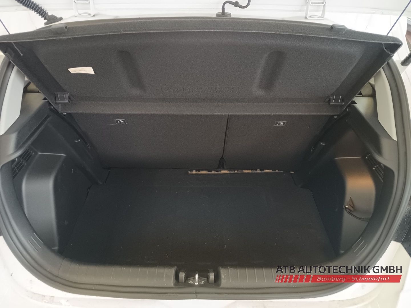 Fahrzeugabbildung Hyundai i20 1.0 T-GDi Select Navi Apple CarPlay DAB