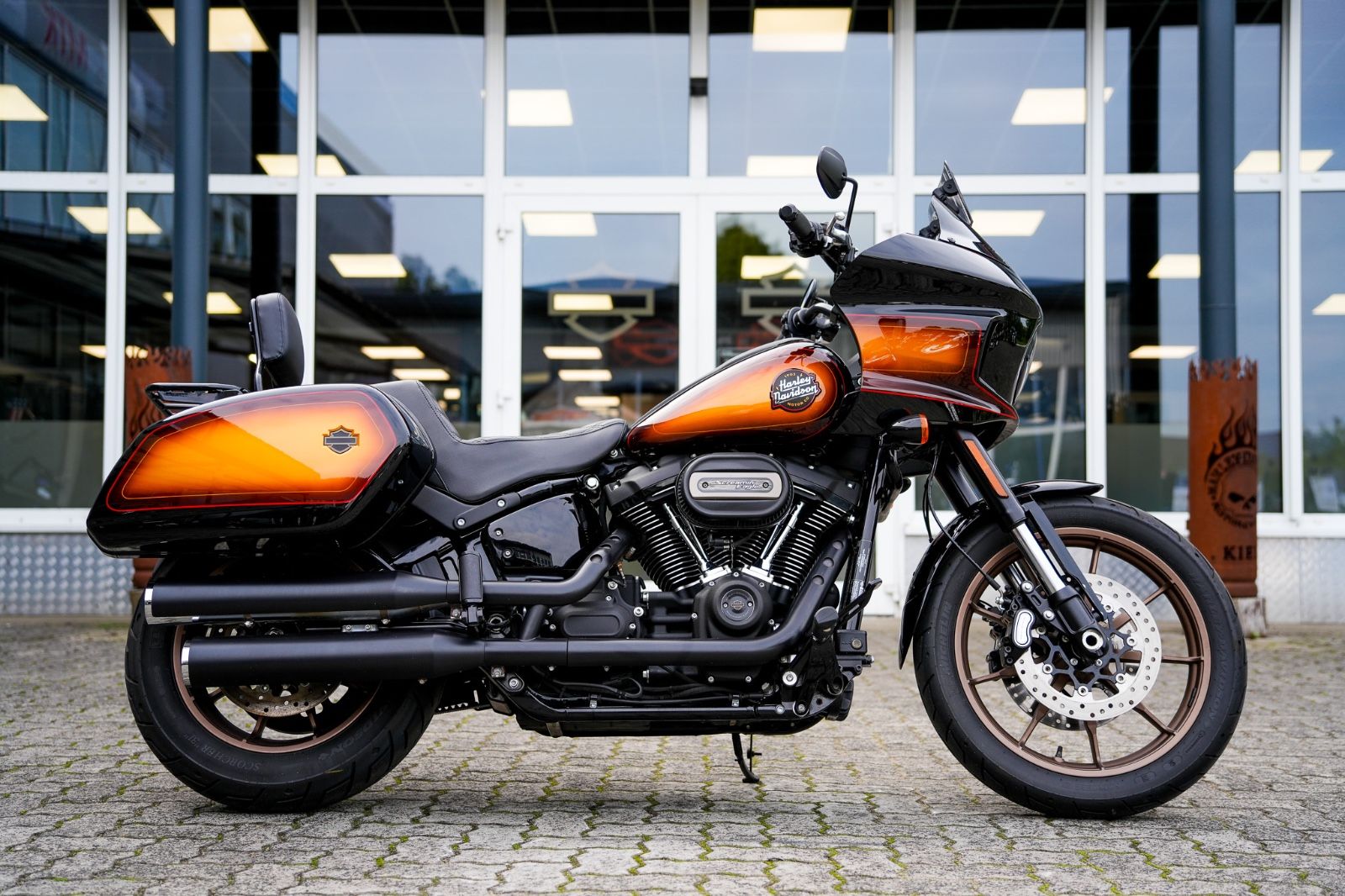 Fahrzeugabbildung Harley-Davidson FXLRST Low Rider ST 117 - HeinzBikes Clubstyle