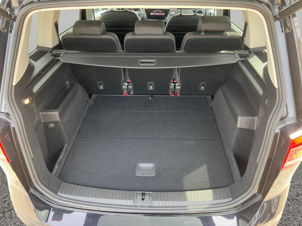 Fahrzeugabbildung Volkswagen Touran 1.6 TDI SCR (BlueMotion Technology) Comfo