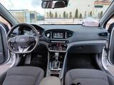 Hyundai Ioniq , Mietwagen Paket , Wegstrec... - Hyundai IONIQ in Berlin