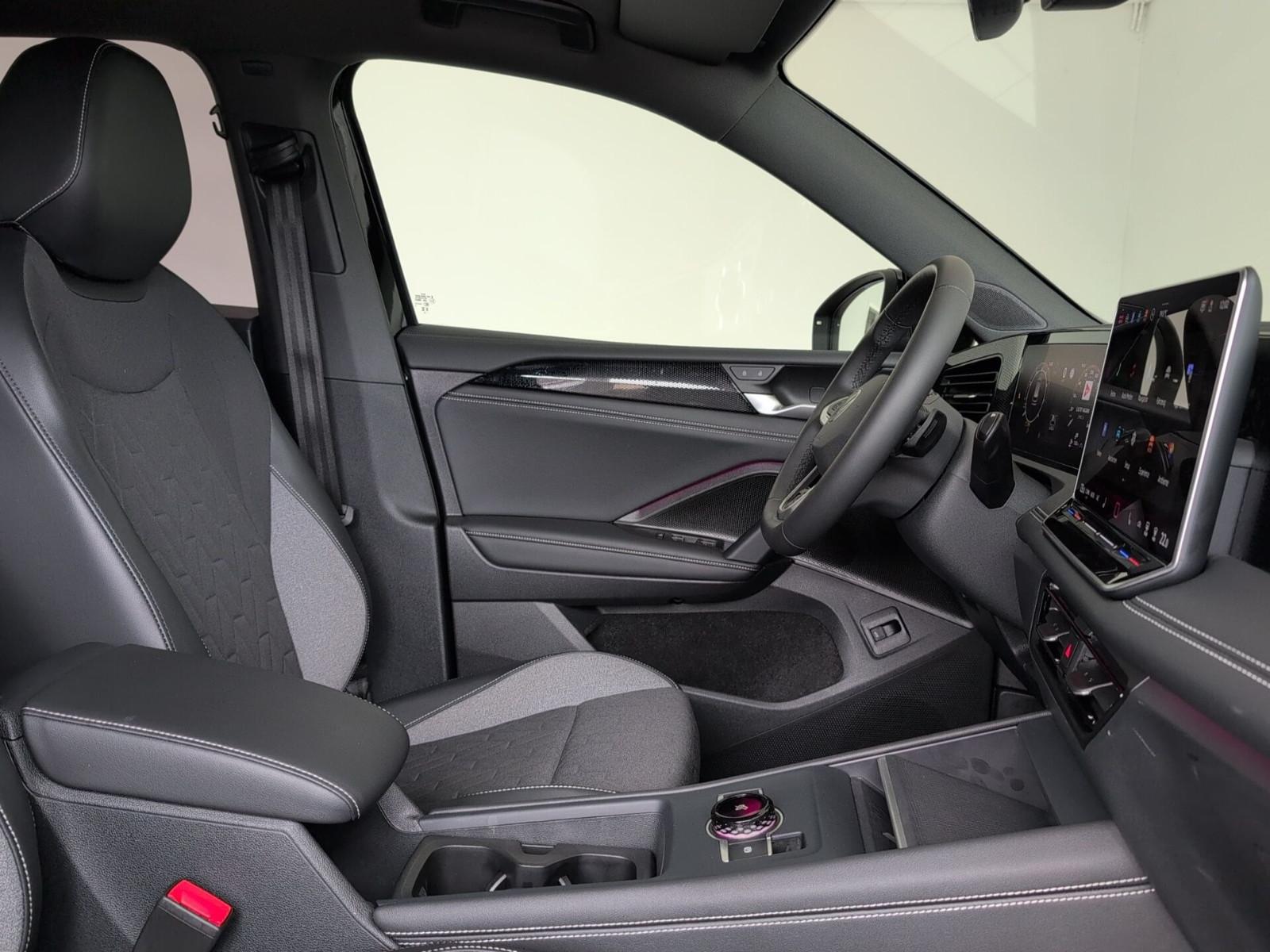 Volkswagen Tiguan 1.5 eTSI Goal AHK IQ-Matrix 360K ACC 18", миниатюра 22