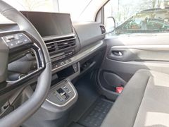 Fahrzeugabbildung Opel Zafira Life 2.0D XL AT8 9-Sitzer NAVI ALLW TOTWi