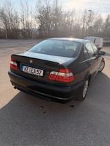 BMW 318i - - BMW 318 aus 2001: 318i