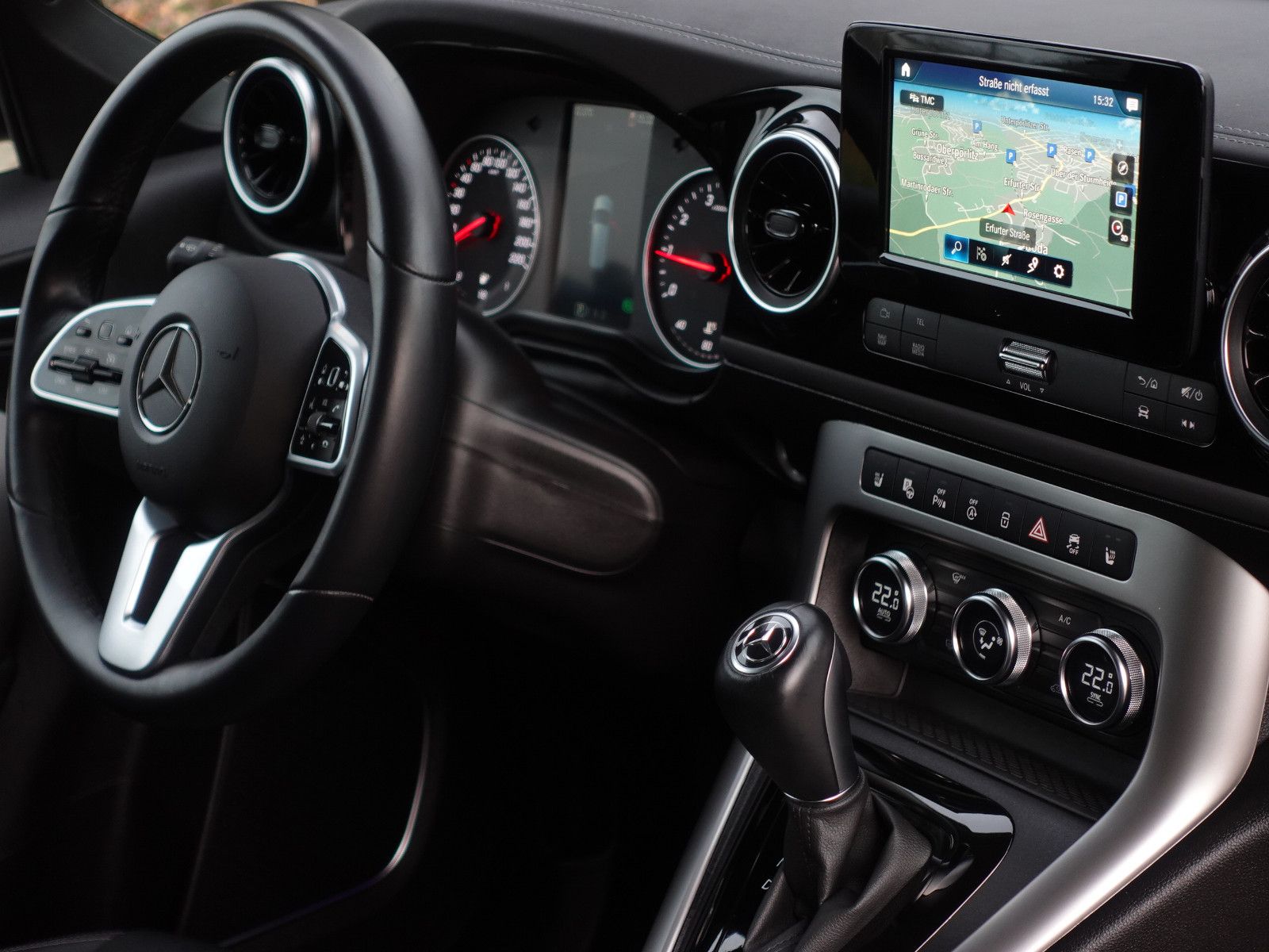 Fahrzeugabbildung Mercedes-Benz T 180 Aut. Progressive AHK MBUX Kamera Premium