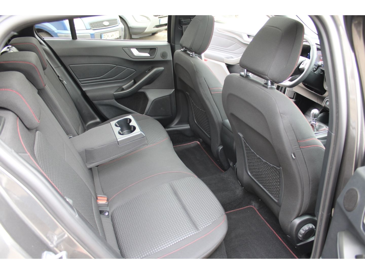 FORD Focus ST-Line X 1.0 EcoBoost ACC LED B&O TWA RFK - Image 10