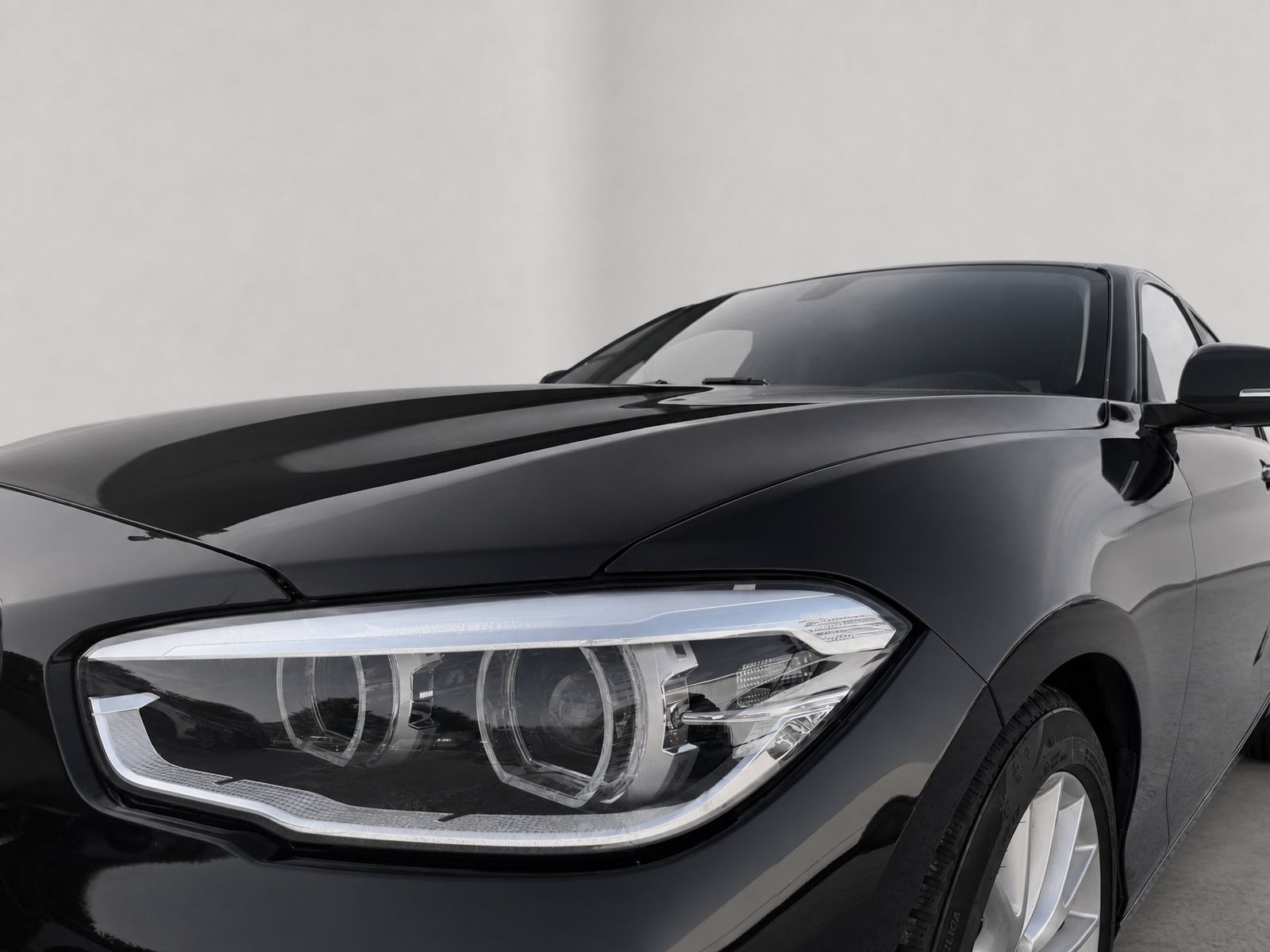 BMW 118 118 d Aut.*Digital Tacho*Navi*LED*Edition Msport, Ansicht 4