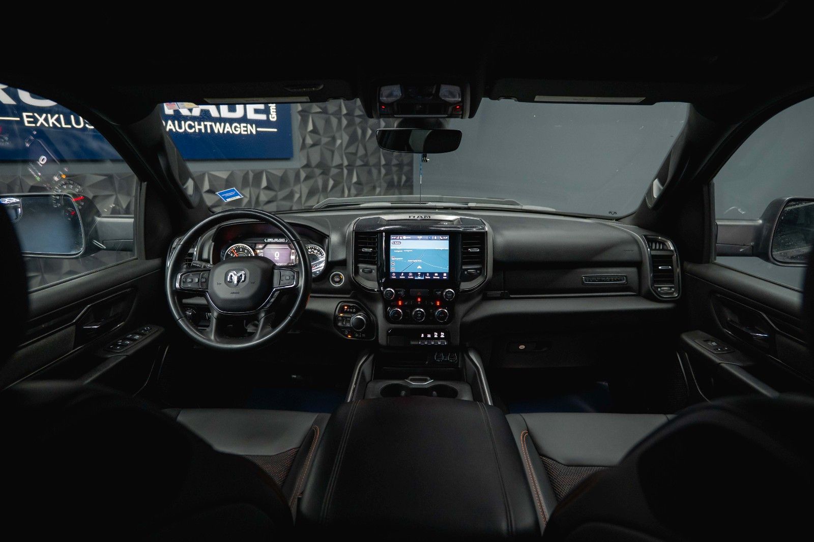 Fahrzeugabbildung Dodge RAM 5.7 V8 HEMI 4x4 Built to Serve AXLE LOCK FOX