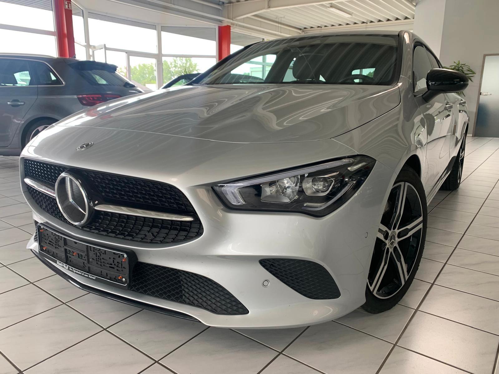 Mercedes-Benz CLA 250 Shooting Brake LED Night- und Park-Paket