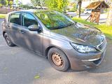 Peugeot 308 Style PureTech 110 Style - Peugeot 308 Style mit Benzin-Antrieb