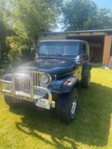 Jeep CJ 7 - schwarze Jeep CJ