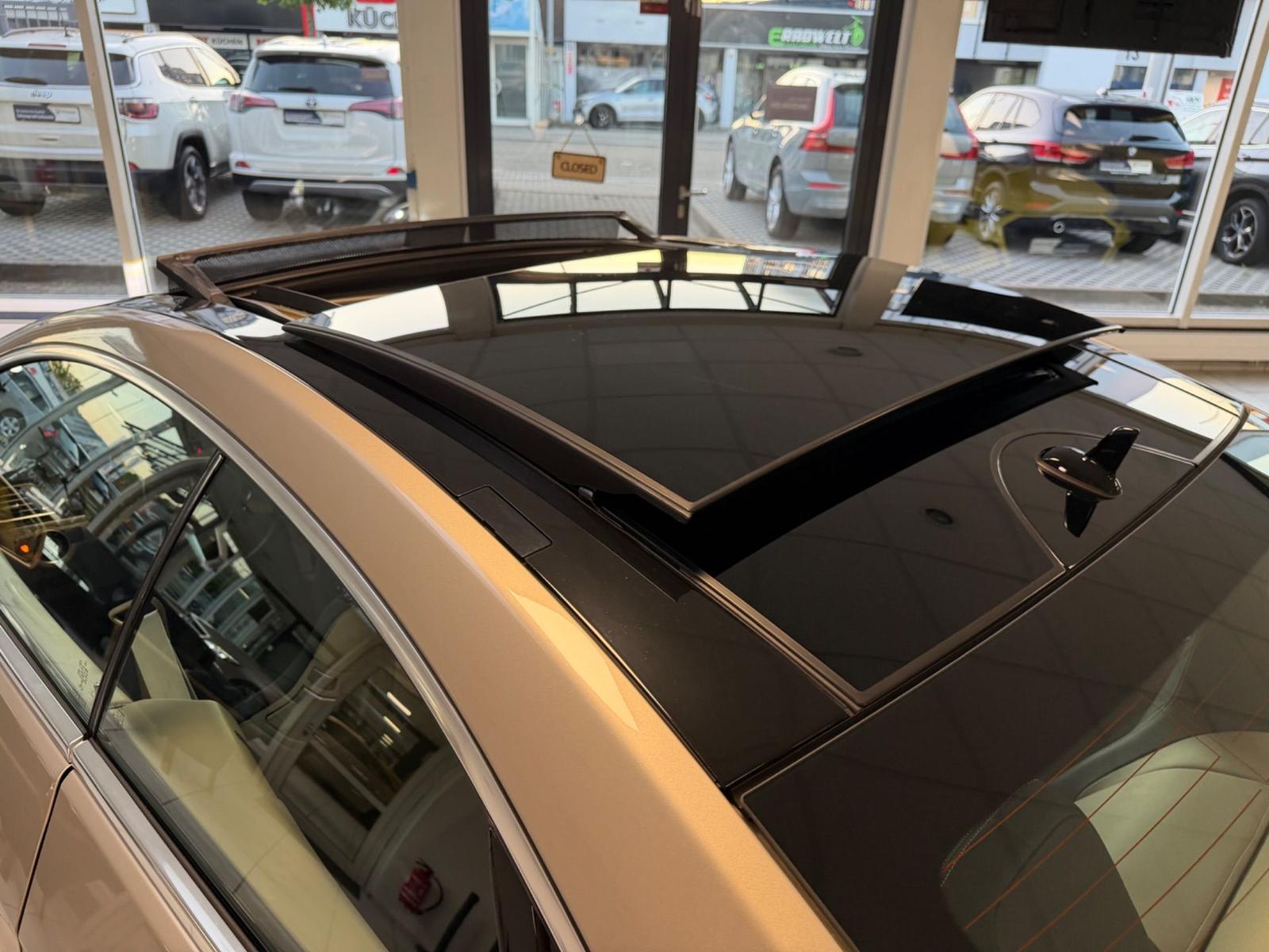 Mercedes-Benz E 220 d BlueTEC | 9G | Pano | LED ILS | Nappa