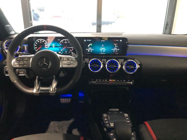 Fahrzeugabbildung Mercedes-Benz A 45 S AMG 4M Night/Burmester/Multibeam/Pano