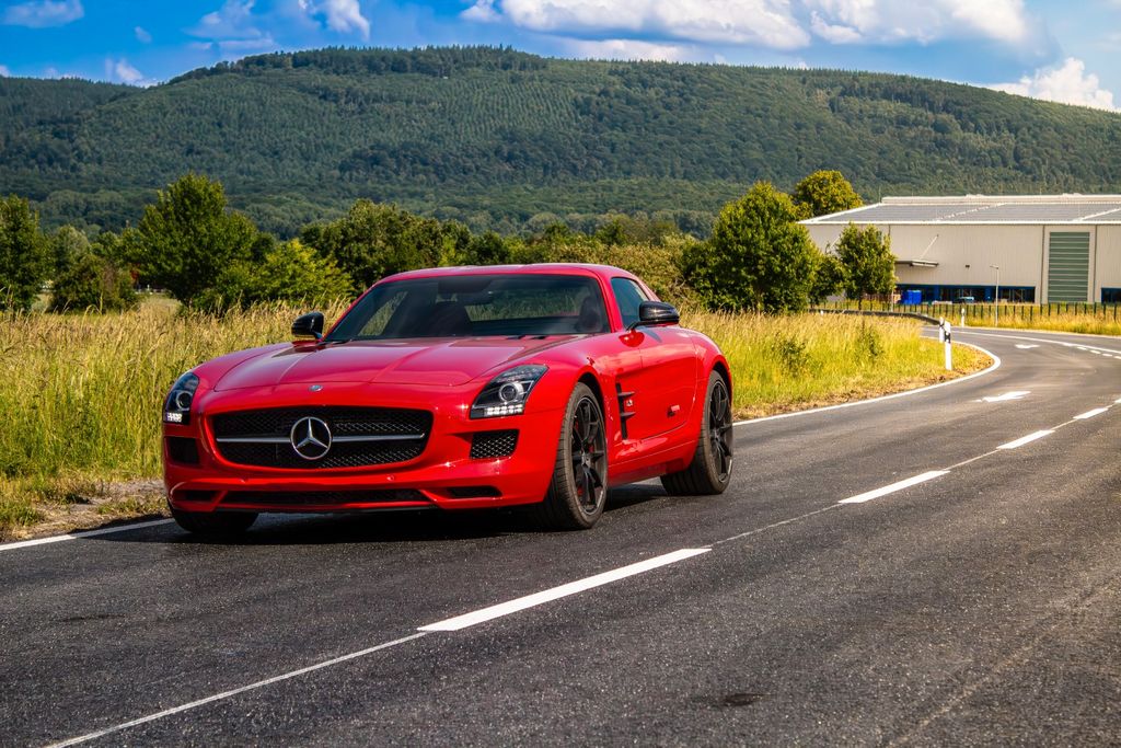 MERCEDES-BENZ SLS 2014