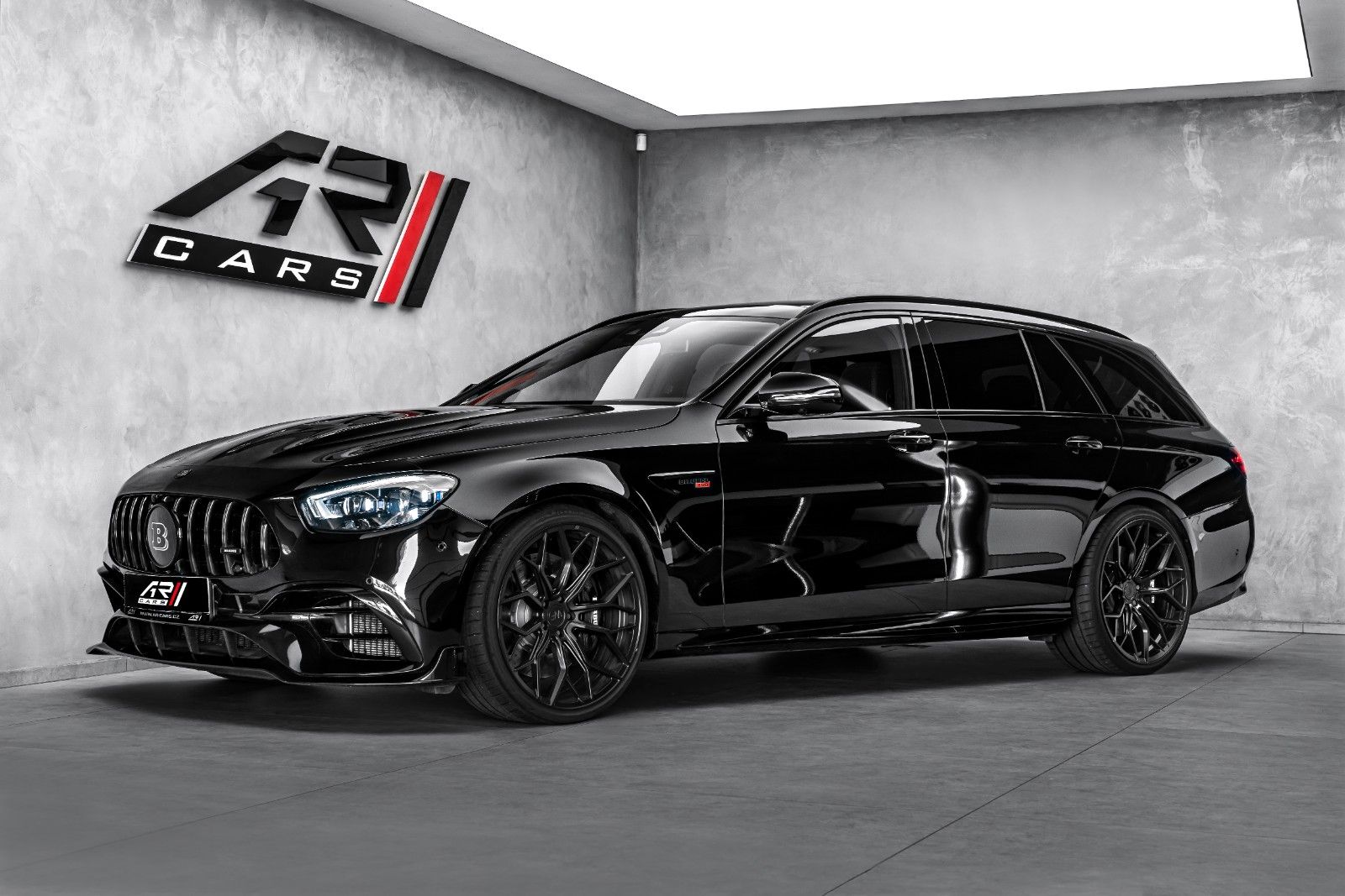 MERCEDES-BENZ E 63 AMG 4M*BRABUS 700PS