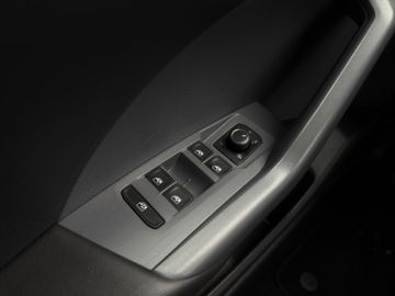 Volkswagen T-Cross 1.0 TSI Style Navi Sitzheizung Klima PDC