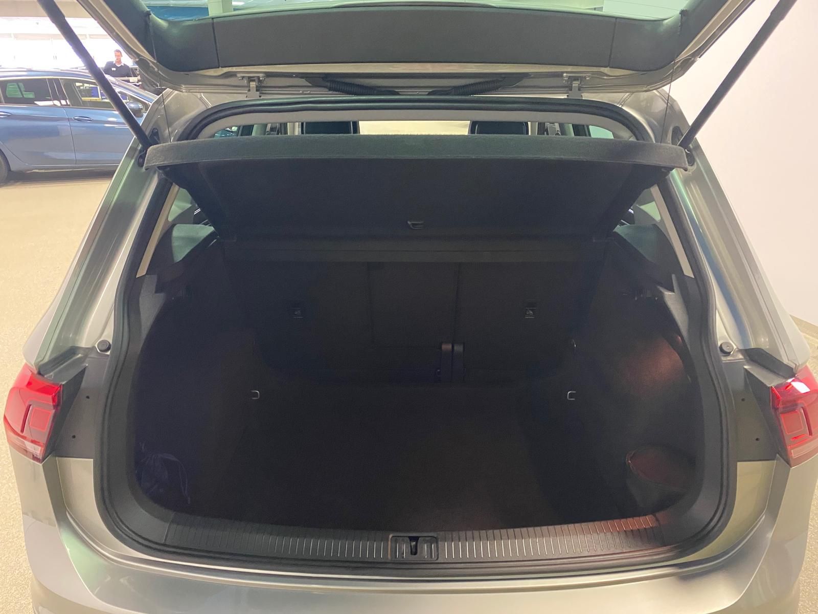 Fahrzeugabbildung Volkswagen Tiguan Comfortline Android Auto+APP+NAVI+ACC+PDC