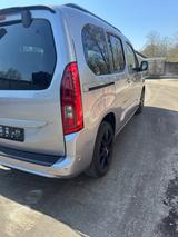 Opel Combo Combo E Life 1,2  EAT8-Automatik  - Opel Combo in Ludwigshafen