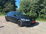 Volkswagen JETTA VI 1.2 TSI - Volkswagen Jetta: 1.2