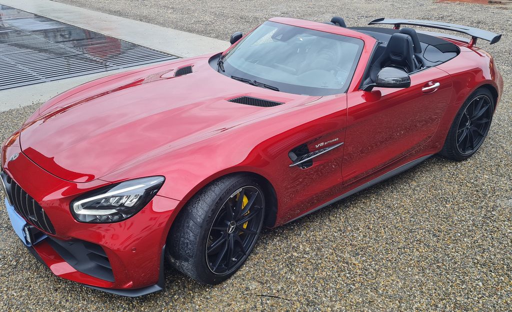 Mercedes-Benz AMG GT R