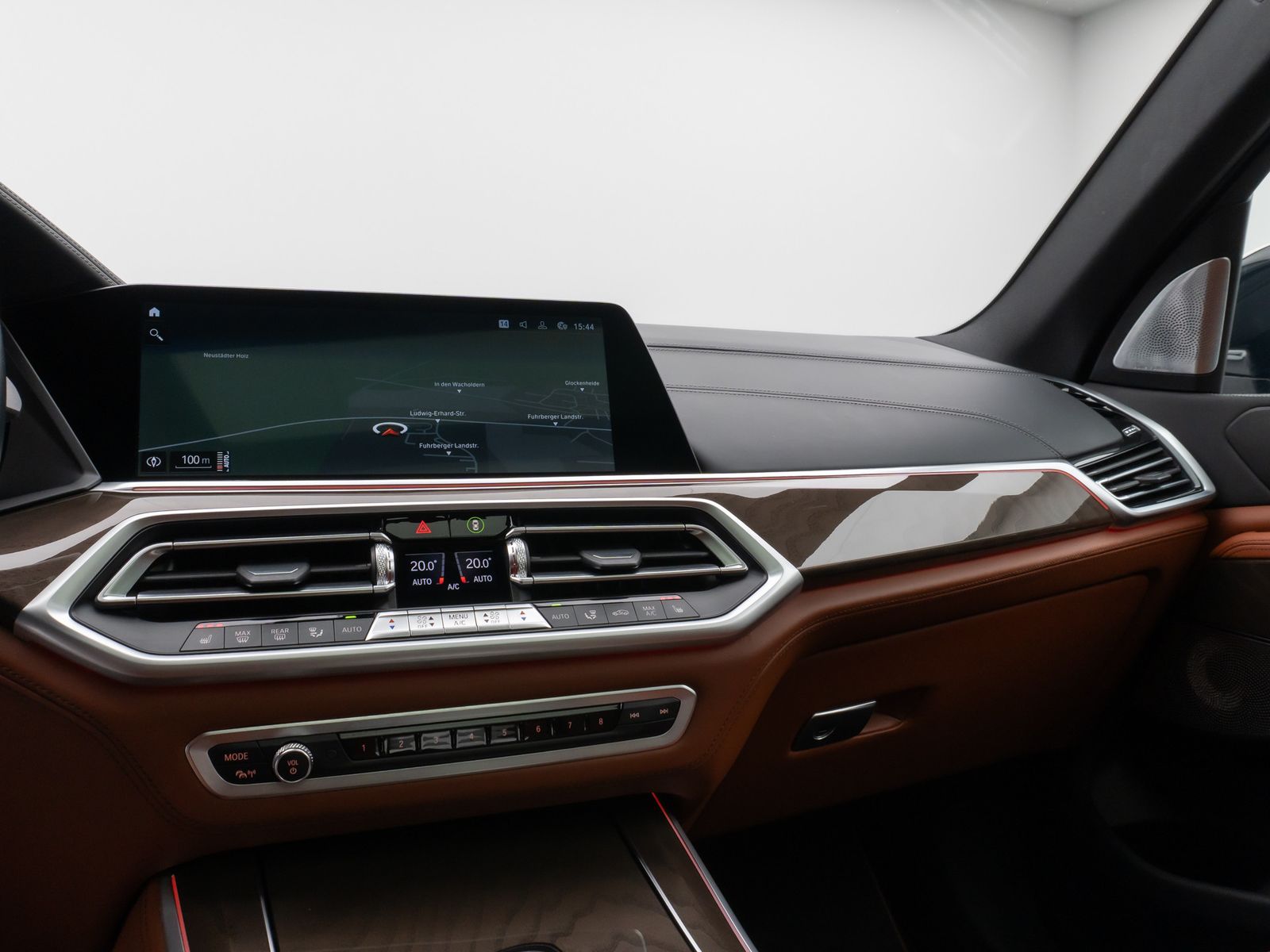 Fahrzeugabbildung BMW X5 M50i 360°Laser SkyLounge HUD B&W SoftCL AHK