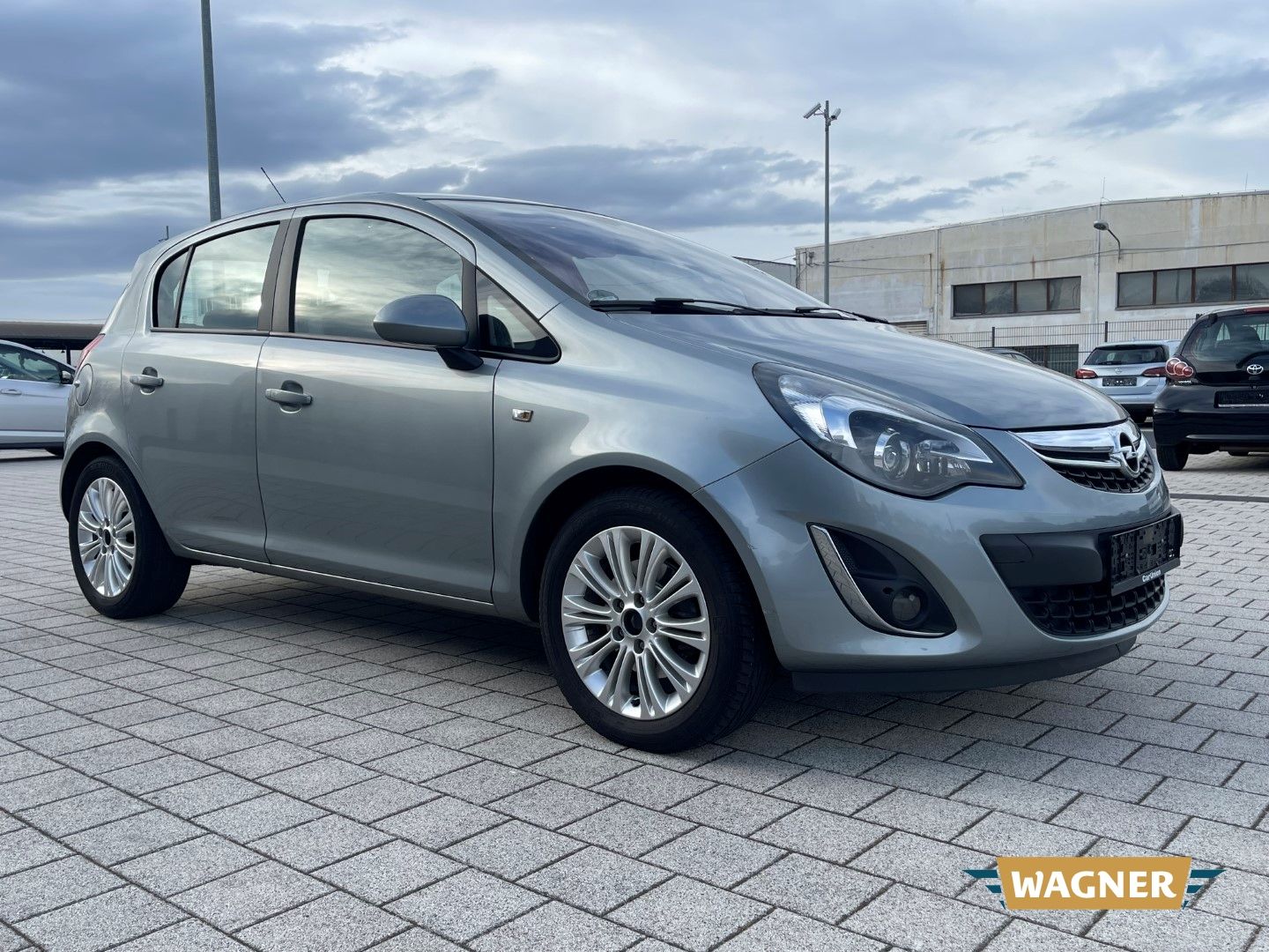 Fahrzeugabbildung Opel Corsa D Innovation Sitzheizung Klimaautomatik