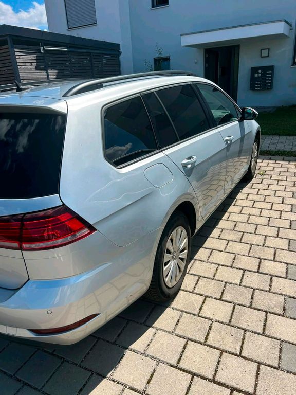 Image of Volkswagen Golf