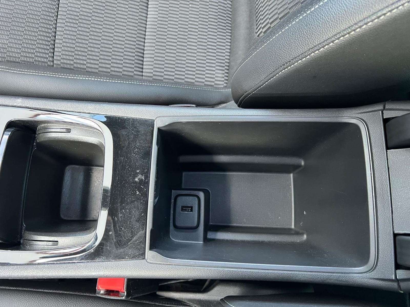 Opel Insignia B ST Scheckheft Navi Klima LED Pano AHK