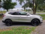 Nissan Qashqai N-Way    Panorama / Navigation - Nissan Qashqai N-Way mit Benzin-Antrieb