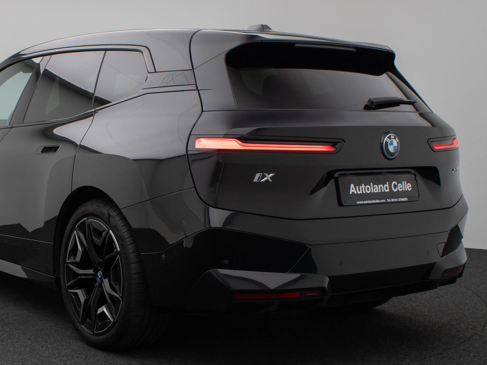 Fahrzeugabbildung BMW iX xD40 Sport 360°Laser H/K DAB AHK ACC 22Zoll