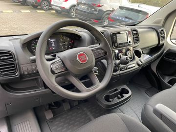 Fahrzeugabbildung Fiat Ducato 140 L2H2 verglast, 9 Sitzer, Sofort!!