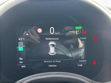 Fiat 500e Cabrio CARPLAY KLIMAA LKA