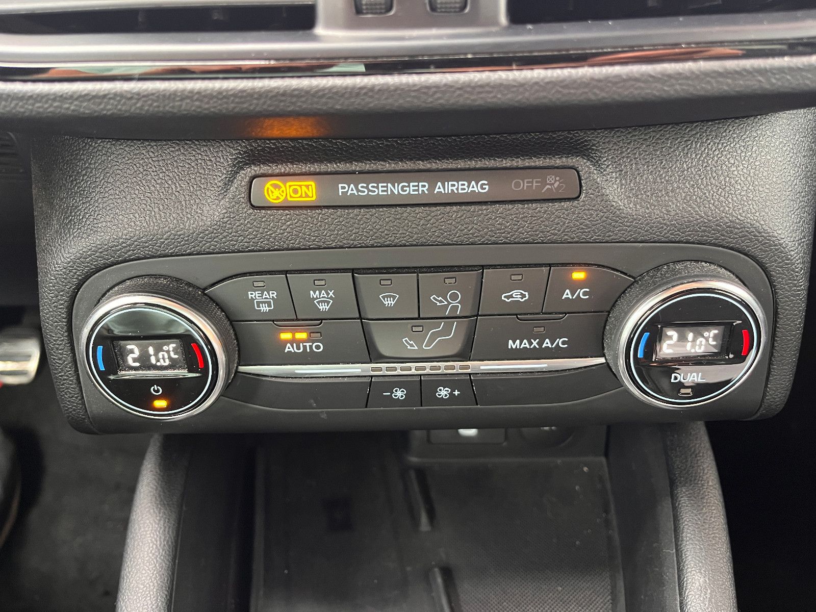 Fahrzeugabbildung Ford Focus Turnier ST