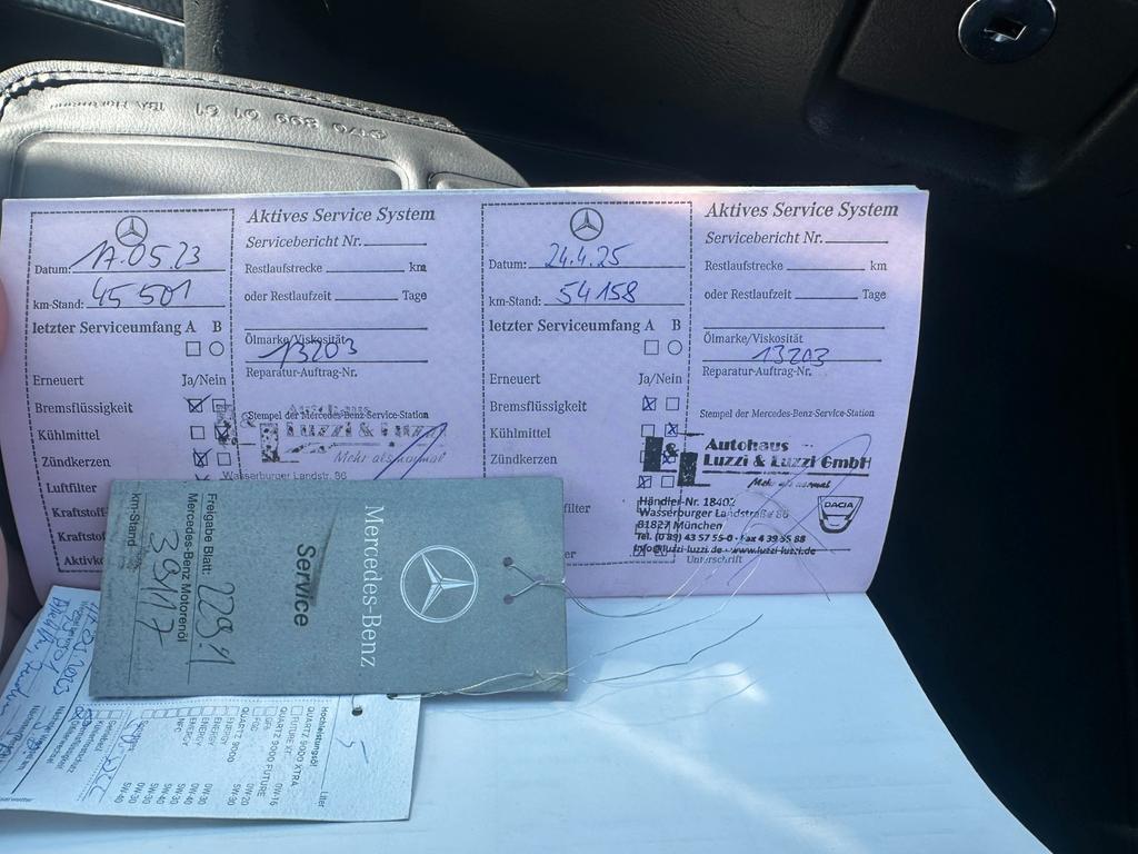 Mercedes-Benz SLK 230