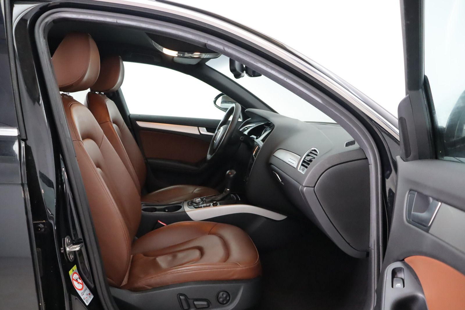 Fahrzeugabbildung Audi A4 2.0 TFSI quattro Avant * BI-Xenon * Navi *