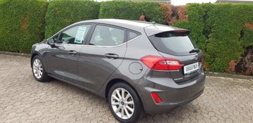 Fahrzeugabbildung Ford Fiesta Titanium