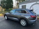 Volkswagen Touareg 3.0 V6 Nav,LED,ACC,Pano,Luft,Dynaudio - VW Touareg Gebrauchtwagen in Frankfurt