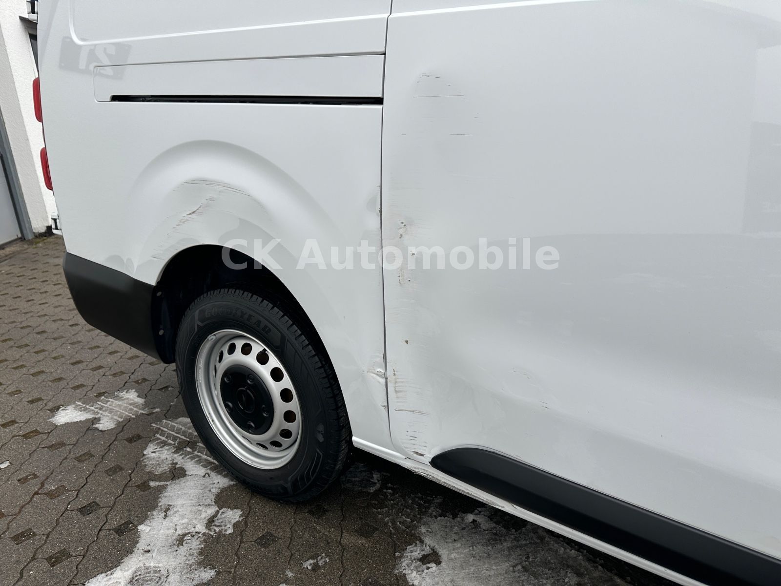 Fahrzeugabbildung Opel Vivaro Kasten 2.0 Diesel EditionL3/Klima/PDC/Kam