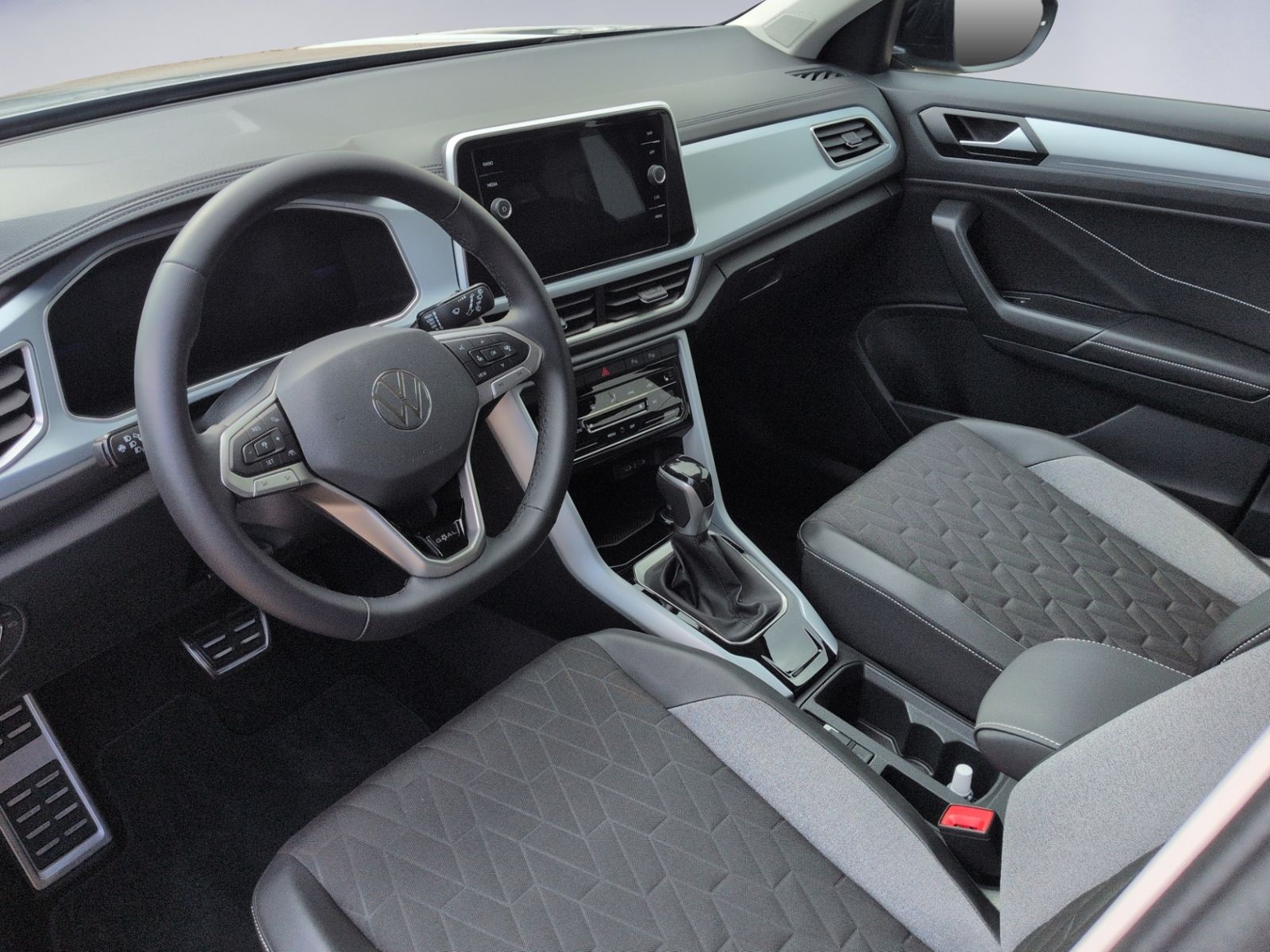 T-Roc 1.5 TSI DSG Goal AHK+LED+NAV+SHZ