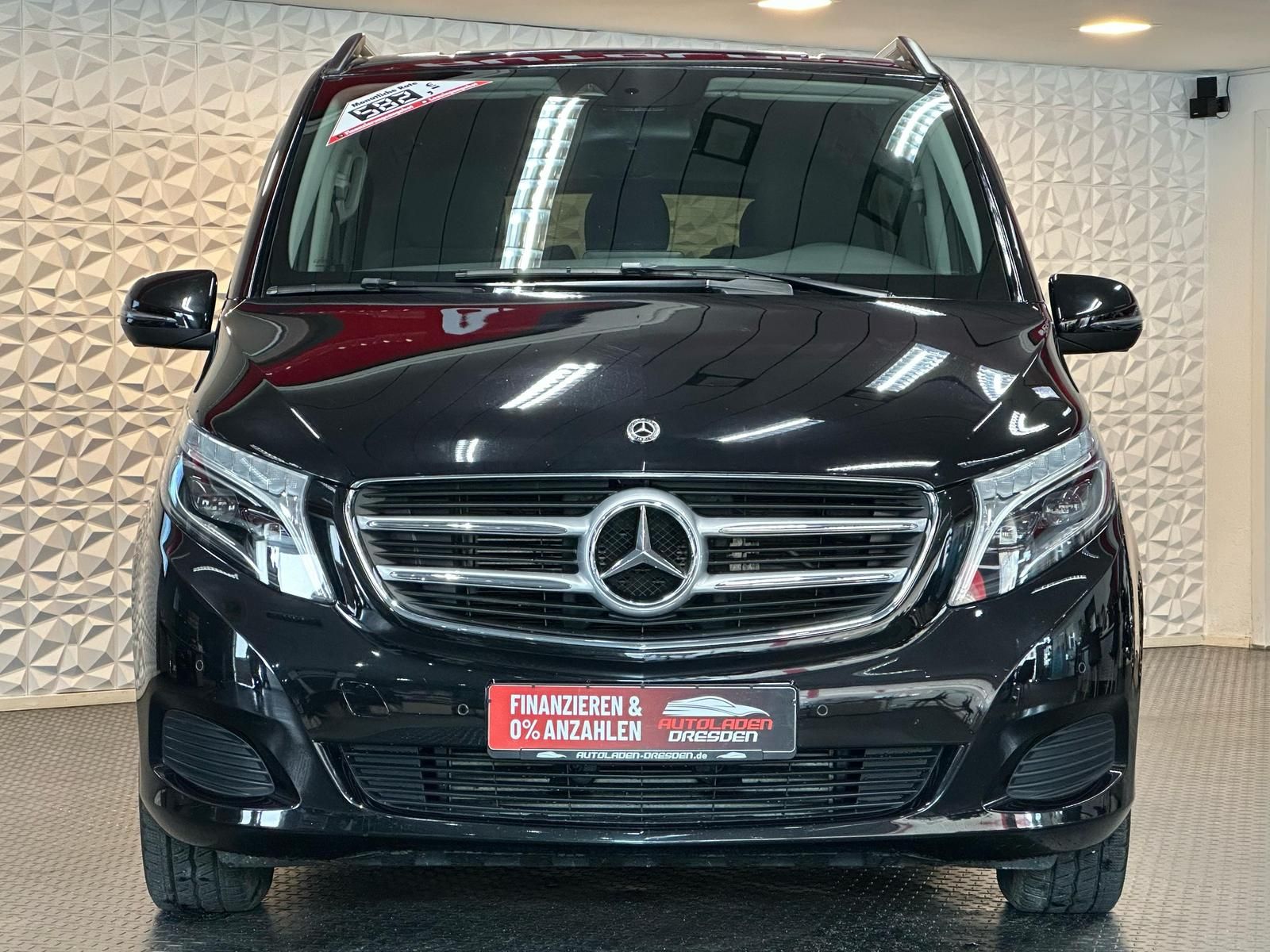 MERCEDES-BENZ V220d LANG LED#AHK#NAVI#PDC#TEMPO#SHZ#8SITZE - Image 3