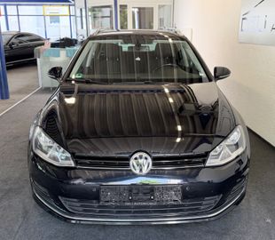 Volkswagen Golf - 2