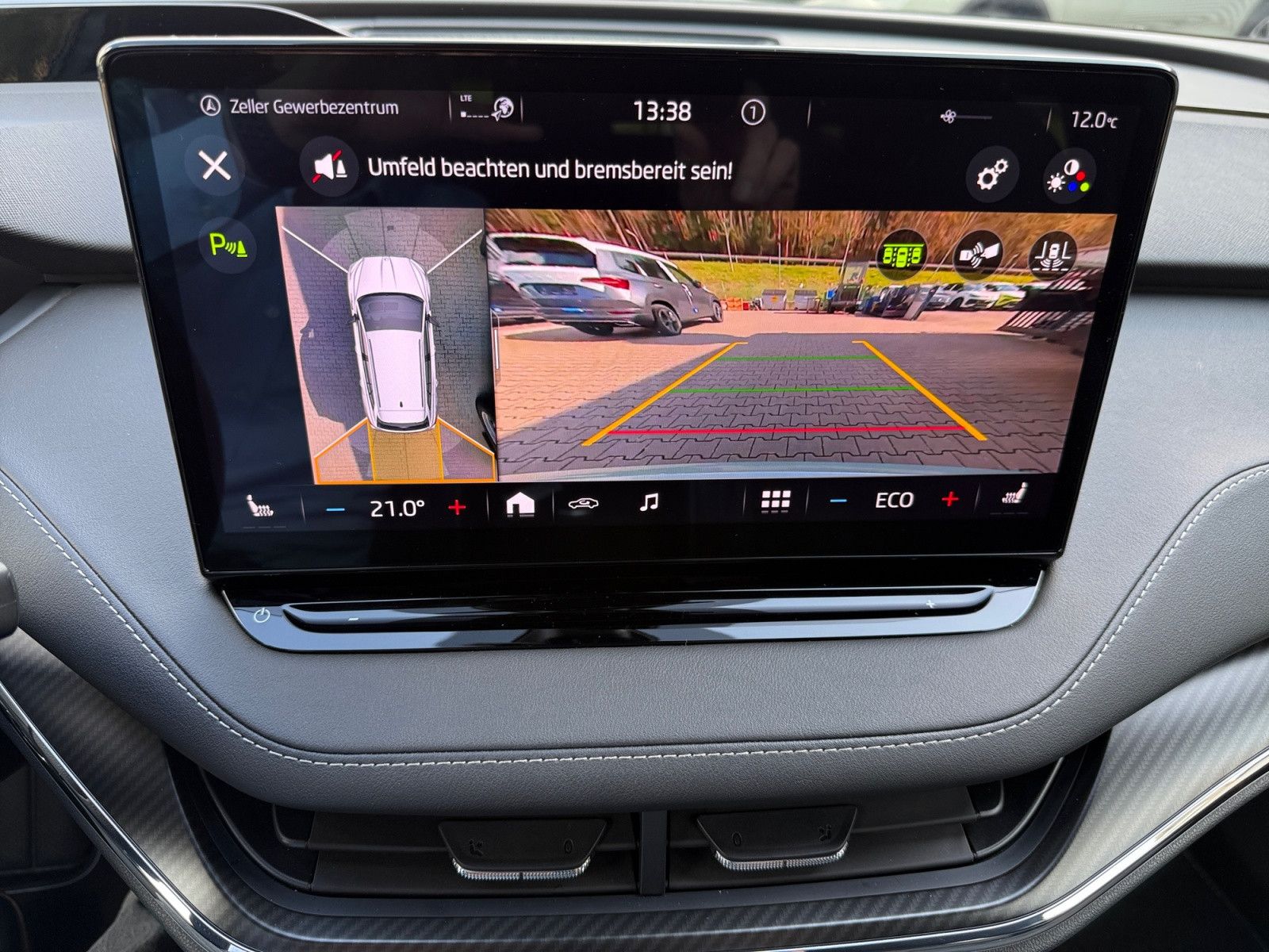 Enyaq 80X Sportline Wärmepumpe Matrix Kamera AHK