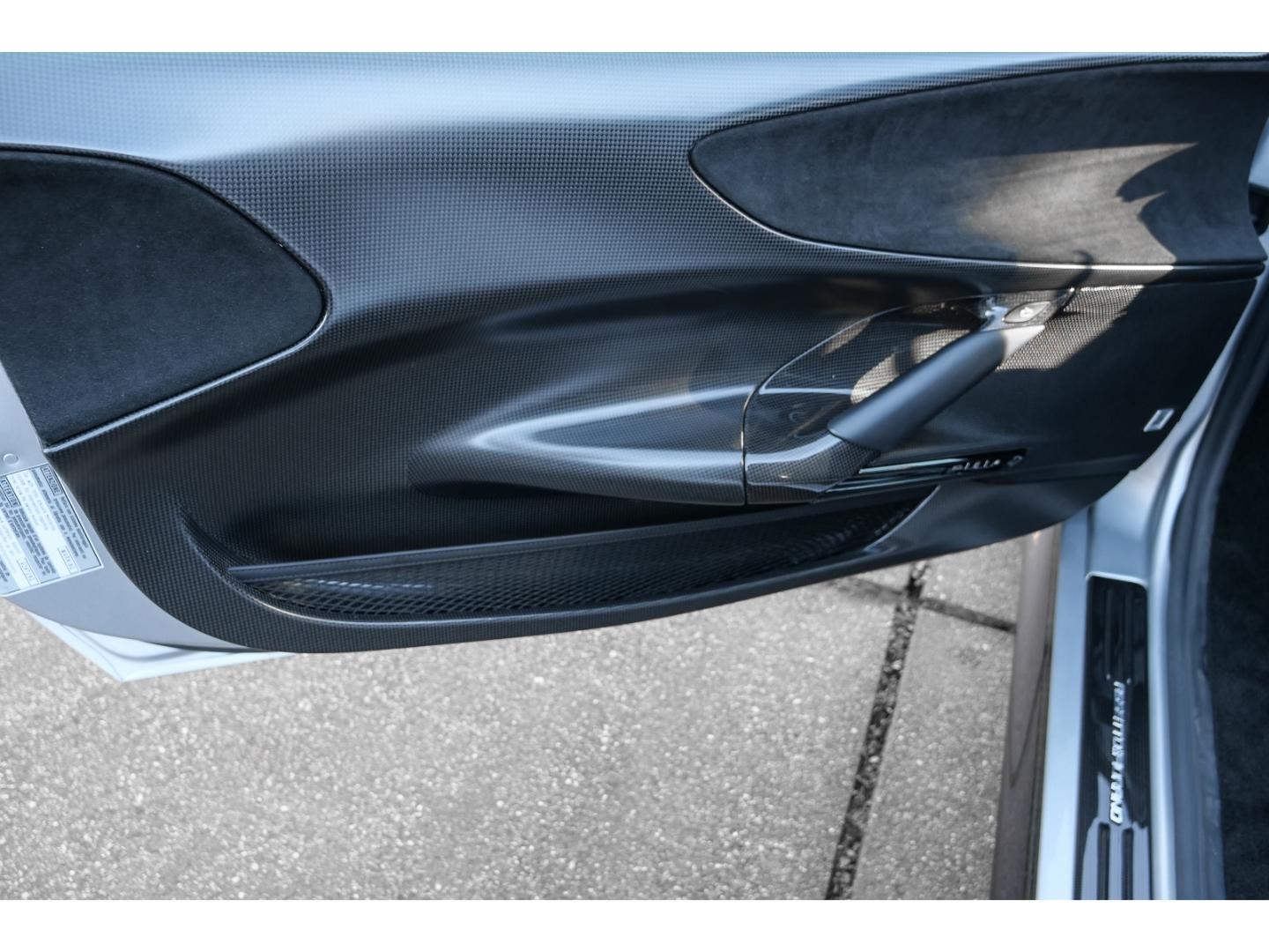 Ferrari SF90 Stradale *Carbon-Felge*Racingsitze*Assetto-