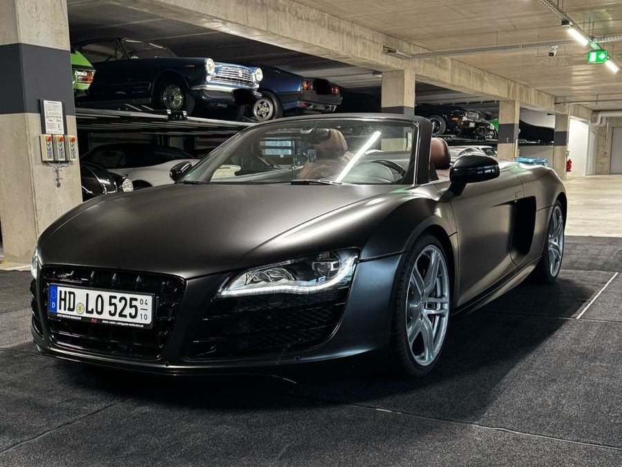 Audi R8